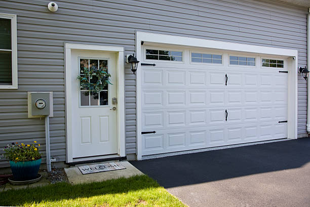 24/7 Emergency Garage Door Panel Replacement experts in Pottsville, PA
